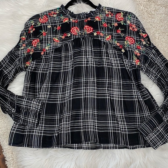 🦋 NEW ZARA BLACK PLAID FLORAL BABYDOLL TOP SZ SM - Picture 4 of 7